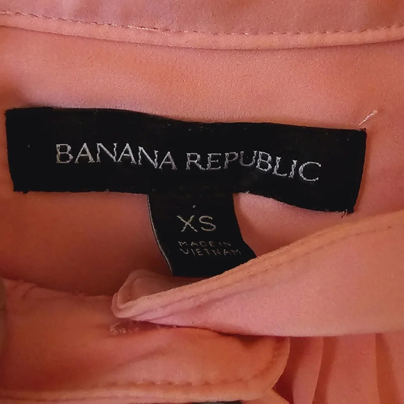 Banana Republic Dillon Bow Pink Pleated Front Button Shirt Fluted Sleeve Cuff XS - Picture 5 of 8